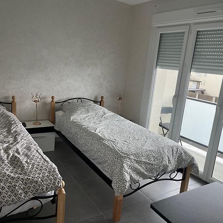 F3 Appartement 2 Chambre Un Salon Avec Wifi Saint-Jean-de-la-Ruelle 외부 사진